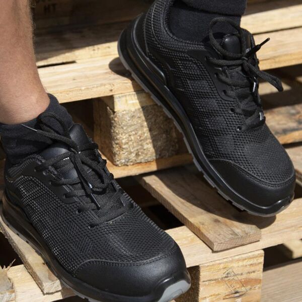WORKGUARD BLACK SAFETY TRAINER Thumbnail